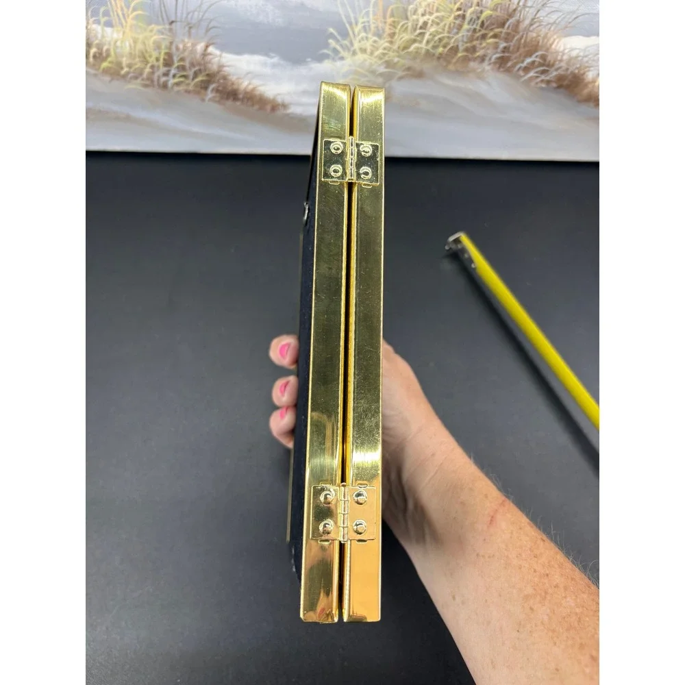 N/A double hinged